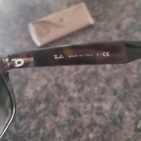 Women's Ray-Ban wayfarer - Picture 2 of 4